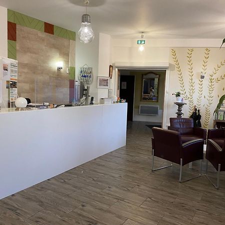 Hotel Le Saint Amand Esterno foto