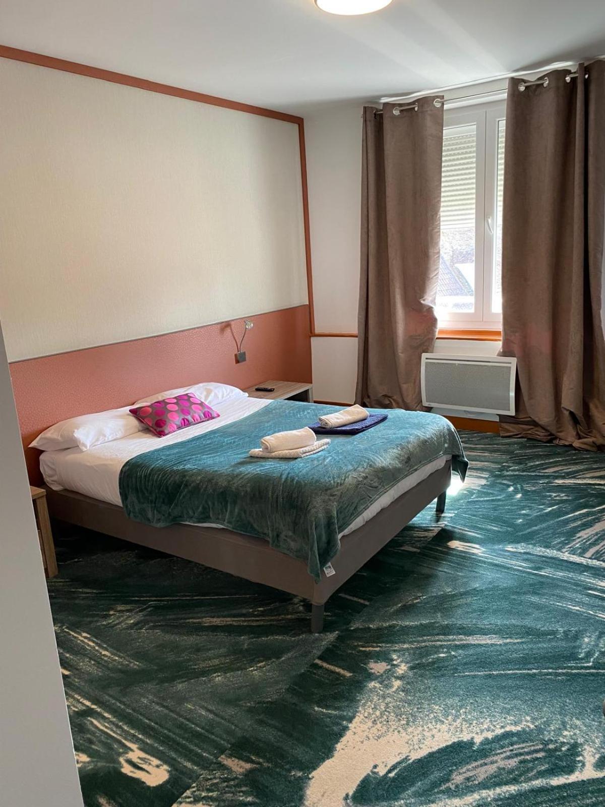 Hotel Le Saint Amand Esterno foto